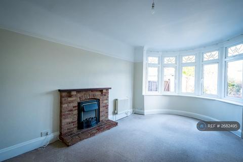 2 bedroom flat to rent, Ropley Road, Bournemouth, BH7