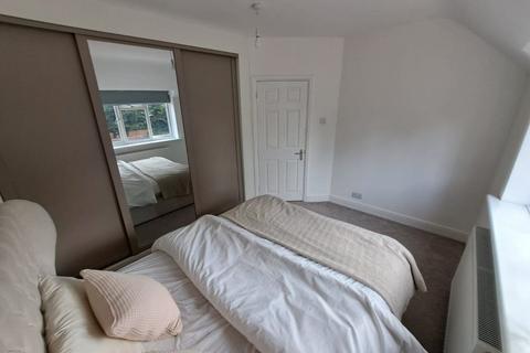 4 bedroom house to rent, Beech Street, Romford RM7