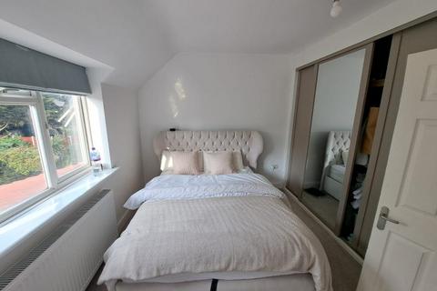 4 bedroom house to rent, Beech Street, Romford RM7