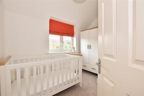 4 bedroom house to rent, Beech Street, Romford RM7