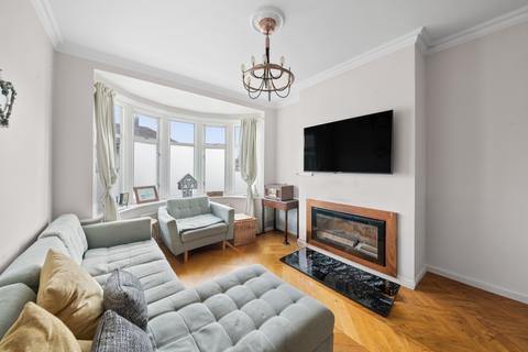 undefined, Wharncliffe Drive, Southall, UB1