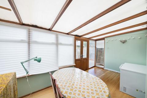 undefined, Wharncliffe Drive, Southall, UB1