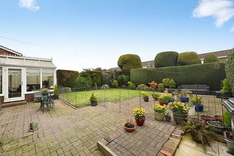 4 bedroom detached house for sale, Hillsden Road, Whitley Bay NE25