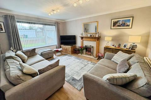 4 bedroom detached house for sale, Hillsden Road, Whitley Bay NE25