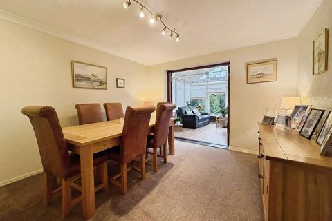 4 bedroom detached house for sale, Hillsden Road, Whitley Bay NE25