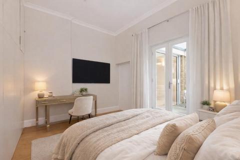 2 bedroom flat to rent, Cromwell Road, Earls Court, London