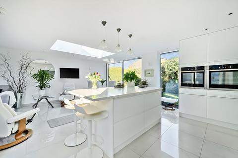 3 bedroom detached house for sale, Walkhurst Road, Benenden