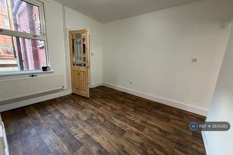 undefined, Halstead St, Leicester, LE5