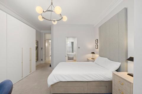 3 bedroom flat to rent, Barkston Gardens, Earls Court, London