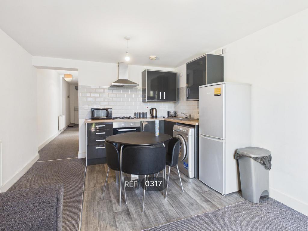 Kitchen/Living area