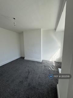2 bedroom terraced house to rent, Block Lane, Oldham, OL9