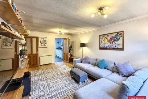 2 bedroom maisonette for sale, Alcester Road South, Kings Heath, Birmingham, B14