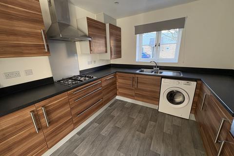 3 bedroom terraced house to rent, Appledore Grove, Brooklands, Milton Keynes