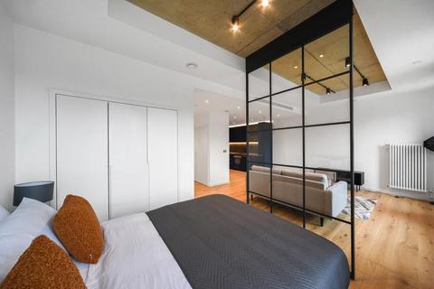 1 bedroom apartment for sale, Orchard Place, London E14