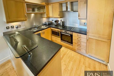 2 bedroom apartment for sale, Grove Park Oval, Newcastle Upon Tyne NE3