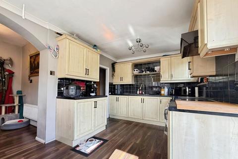 2 bedroom semi-detached house for sale, Heathwell Road, Newcastle Upon Tyne NE15