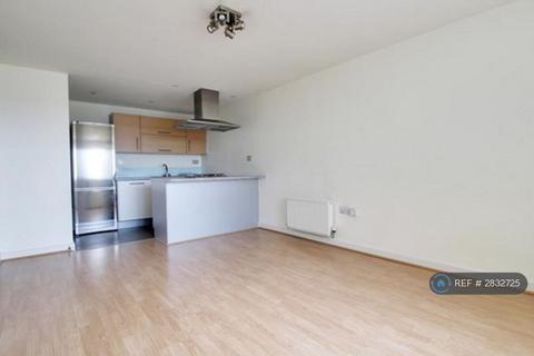 1 bedroom flat to rent, Cosmopolitan Court, Enfield, EN1