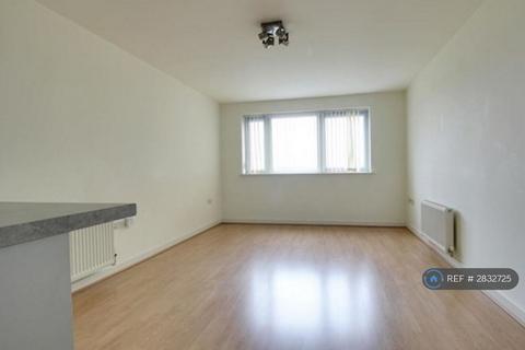 1 bedroom flat to rent, Cosmopolitan Court, Enfield, EN1
