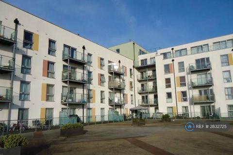 1 bedroom flat to rent, Cosmopolitan Court, Enfield, EN1
