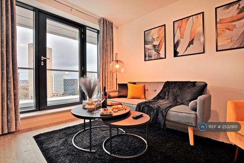 2 bedroom flat to rent, Furness Quay, Manchester, M50