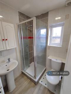 1 bedroom flat to rent, High Street, London, W3