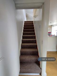 1 bedroom flat to rent, High Street, London, W3