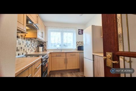3 bedroom flat to rent, Balmartin Road, Glasgow, G23