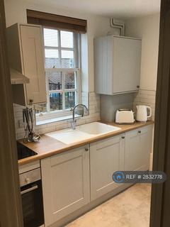 2 bedroom end of terrace house to rent, Stour Court, Sandwich, Kent, CT13