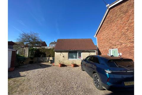 3 bedroom semi-detached house for sale, Stoneydale Close, Swadlincote, DE11