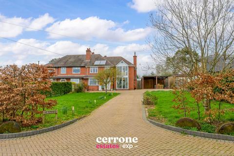 4 bedroom semi-detached house for sale, Victoria Road, Bromsgrove B61