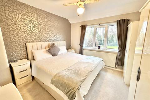 undefined, Pine Grove, Trafford M33