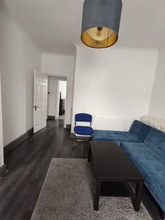 1 bedroom flat to rent, Flat , Stowe Court, Silverdale Avenue, Westcliff-on-Sea