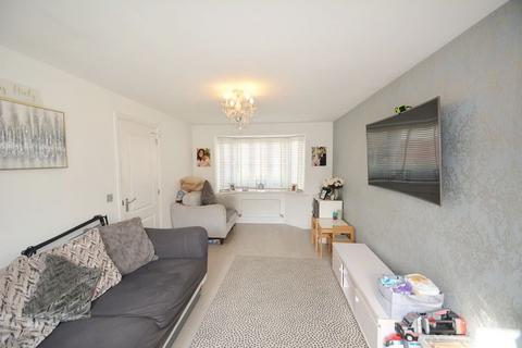 3 bedroom semi-detached house for sale, Brambles Close, Minster