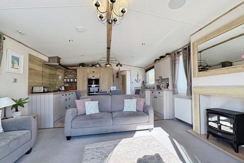 undefined, Water Lily Meadows, Hoburne Cotswolds, Cotswold Lakes