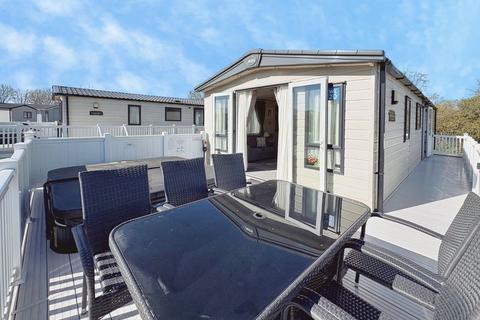3 bedroom detached house for sale, Water Lily Meadows, Hoburne Cotswolds, Cotswold Lakes