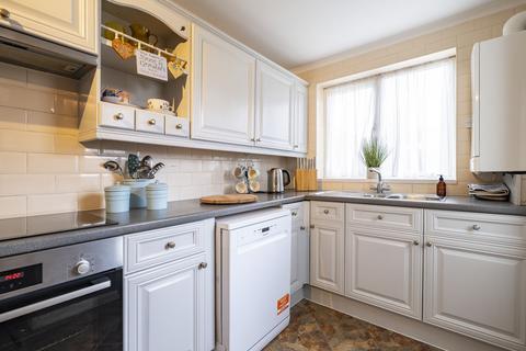 4 bedroom link detached house for sale, Baccara Grove, Bletchley, Milton Keynes