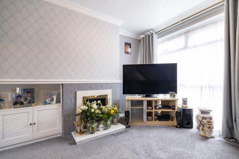 4 bedroom link detached house for sale, Baccara Grove, Bletchley, Milton Keynes