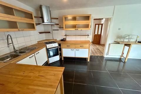 undefined, Wrexham Road, Caergwrle