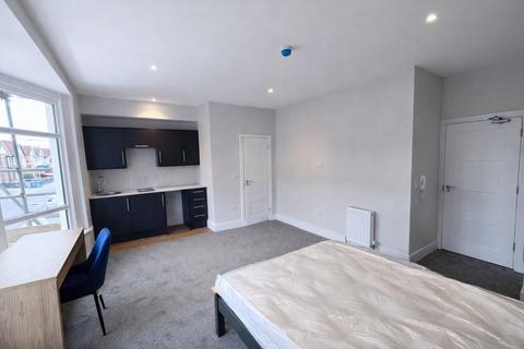 1 bedroom house of multiple occupation to rent, Ashley Road, Poole