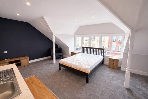 1 bedroom house of multiple occupation to rent, Ashley Road, Poole