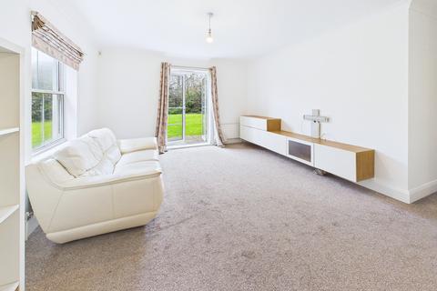 2 bedroom apartment to rent, Woodside Avenue, London, N12