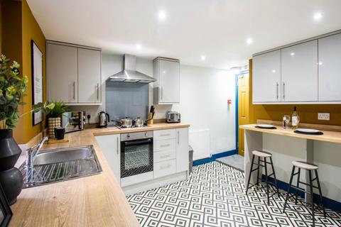 undefined, Ecclesburn Street (Room 2), West Yorkshire LS9