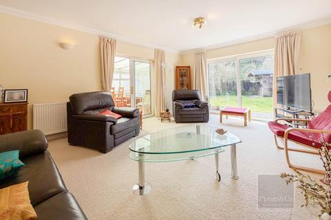 3 bedroom detached bungalow for sale, Texel Way, Norwich NR11