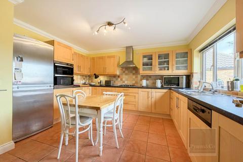3 bedroom detached bungalow for sale, Texel Way, Norwich NR11