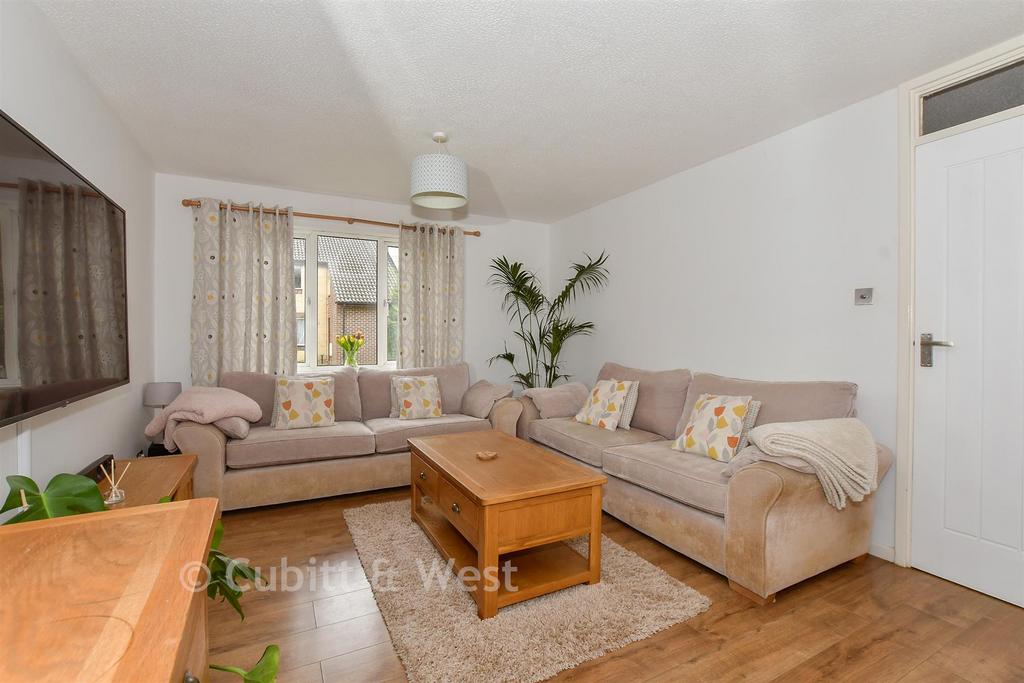 Lounge/ Dining Room