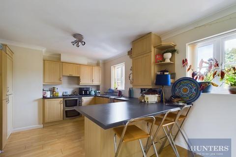 undefined, Wade Court, Hatherley