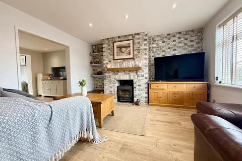 3 bedroom house for sale, Blows Road, Dunstable, Bedfordshire, LU5 4DB