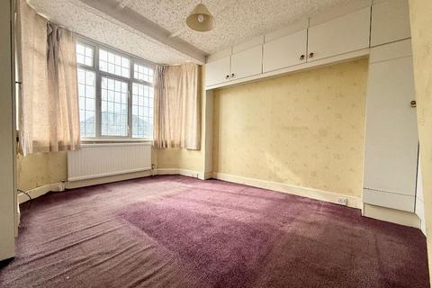 undefined, Cranleigh Gardens, New Bedford Road Area, Luton, Bedfordshire, LU3 1LT