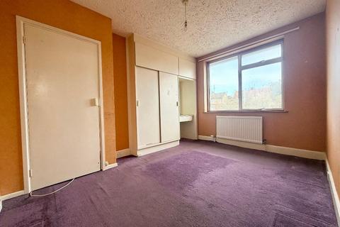 undefined, Cranleigh Gardens, New Bedford Road Area, Luton, Bedfordshire, LU3 1LT