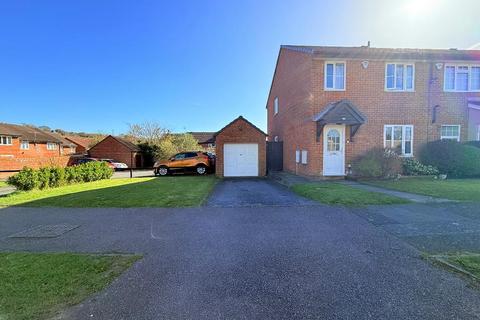 undefined, Bushmead Road, Old Bedford Road Area, Luton, Bedfordshire, LU2 7YT